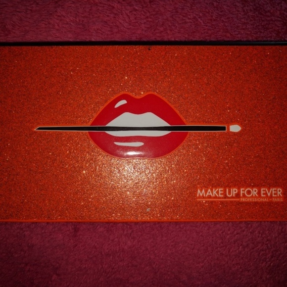 LIMITED EDITION Make Up For Ever eyeshadow palette - Picture 3 of 4